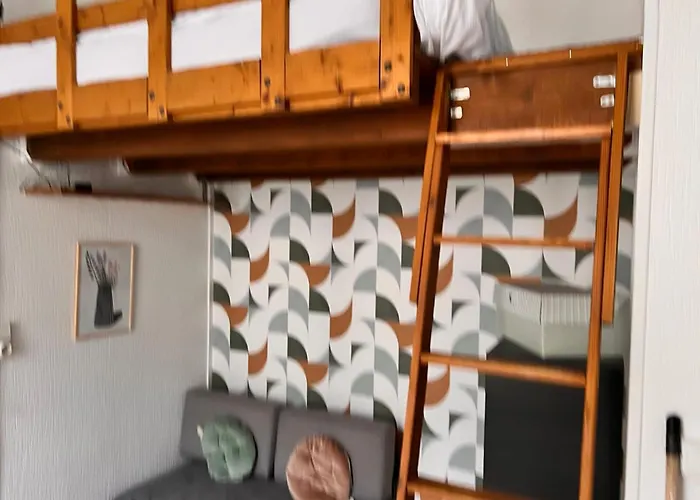 Centre Renove Et Equipe Нанси