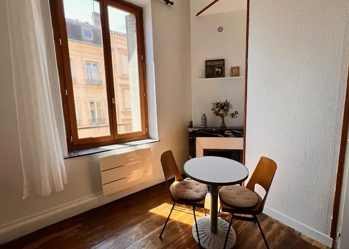 Centre Renove Et Equipe Нанси